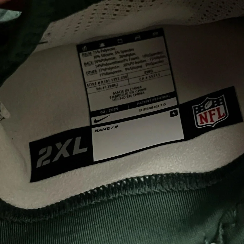 Nike Superbad 7.0 Football Gloves Mens 2XL Green NFL Grip Padded HF0311 New
